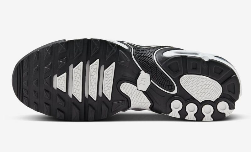Air Max Plus TN Drift Yin Yang